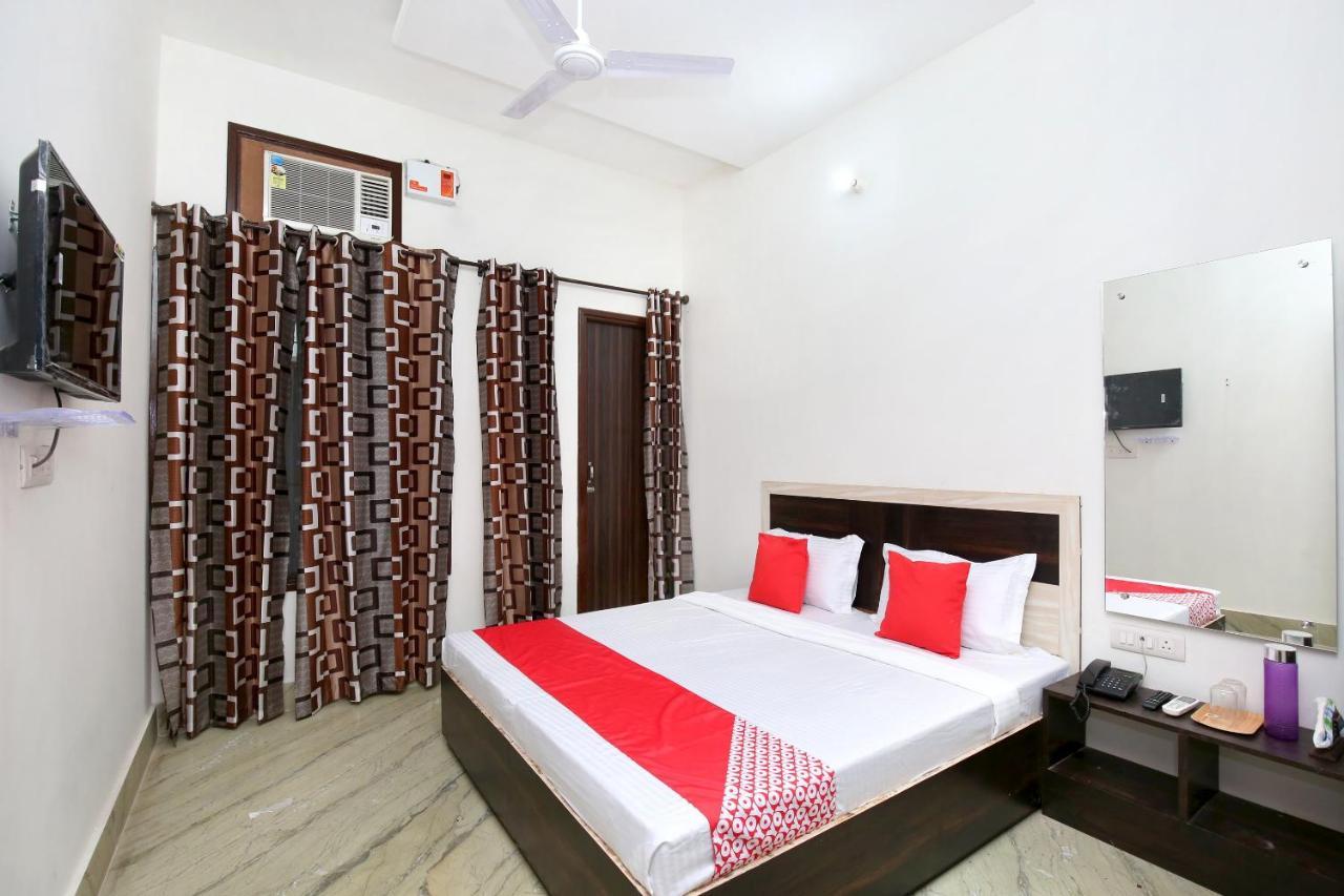 Hotel Oyo 24666 Samar Residency Amritsar Esterno foto