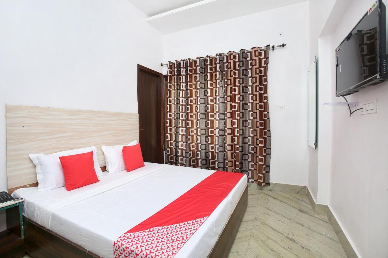 Hotel Oyo 24666 Samar Residency Amritsar Esterno foto
