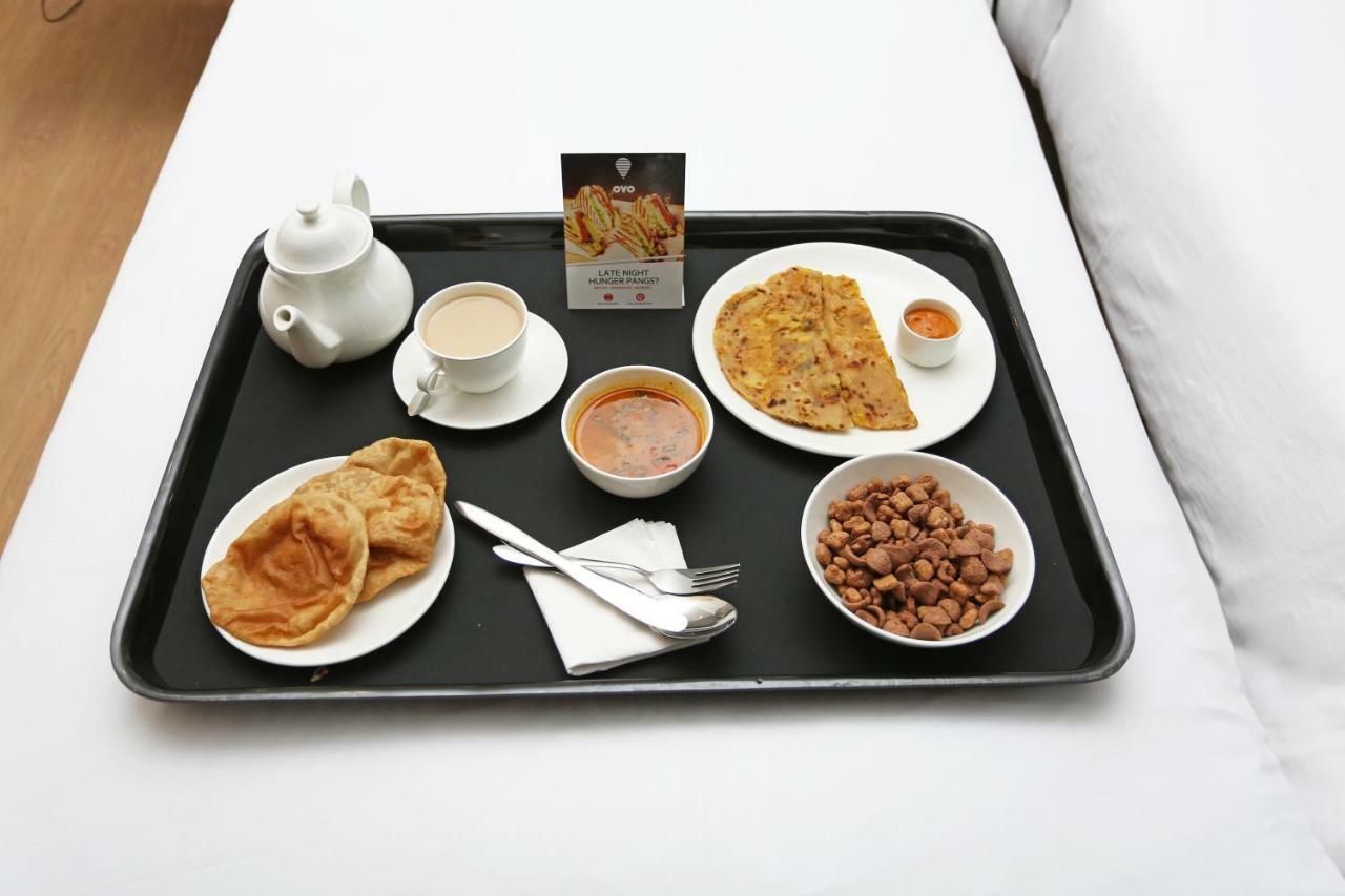 Hotel Oyo 24666 Samar Residency Amritsar Esterno foto